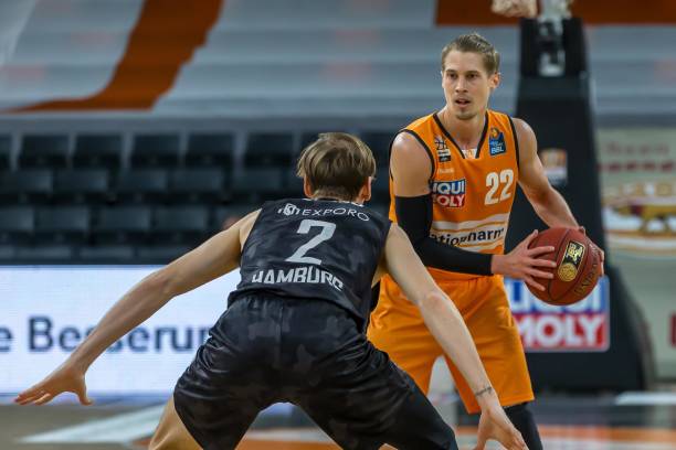 本次比赛中 本次比赛中