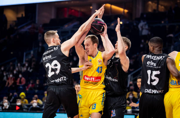 动态牵动着 动态牵动着